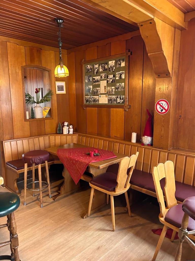 Haus Astenblick In Winterberg Fuer Bis Zu 35 Personen Fuer Wanderveranstaltungen Und Familienfeiern Exteriér fotografie